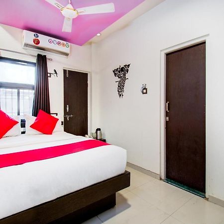 אאורנגבד Oyo 11548 Hotel Mrunal Palace מראה חיצוני תמונה