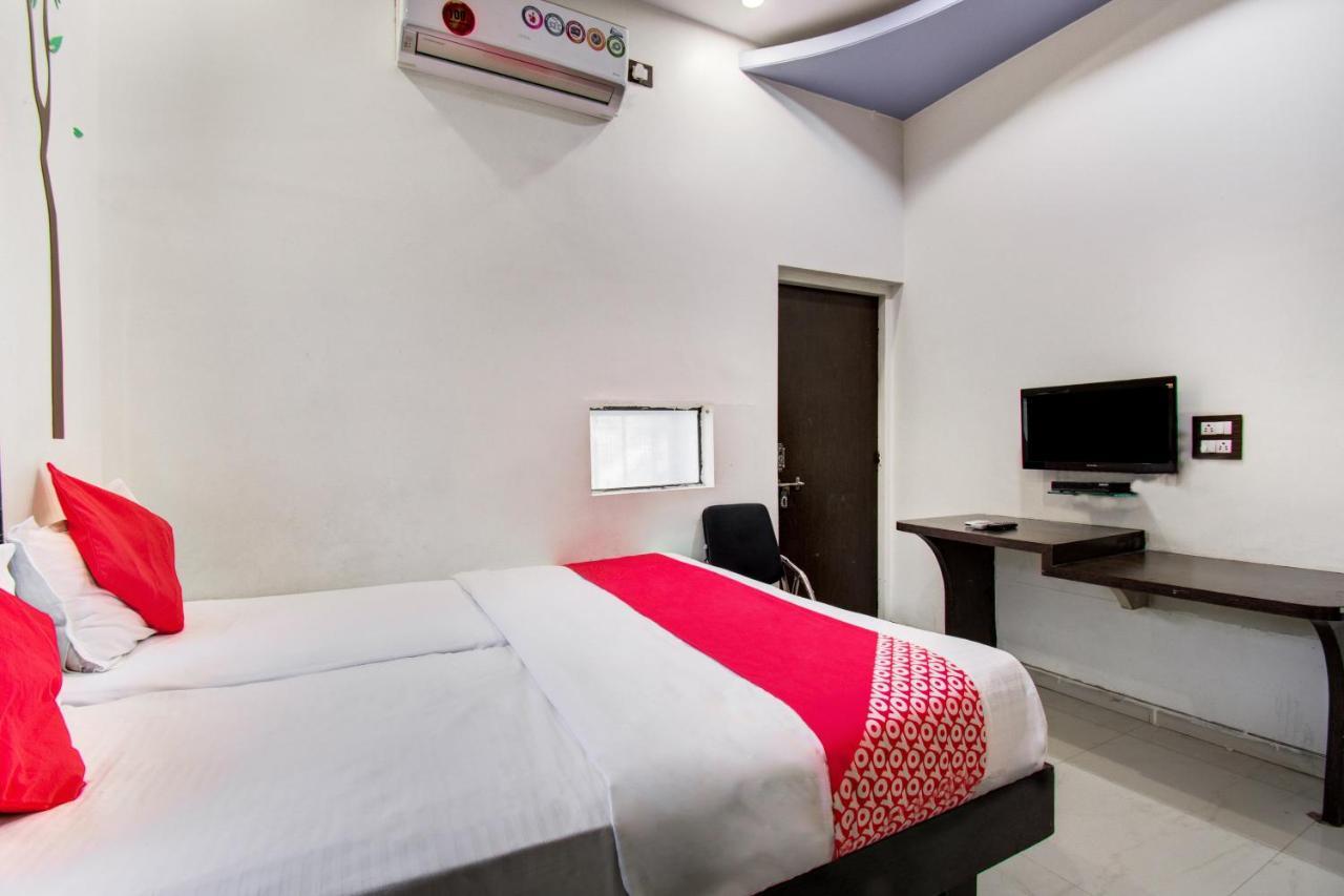 אאורנגבד Oyo 11548 Hotel Mrunal Palace מראה חיצוני תמונה