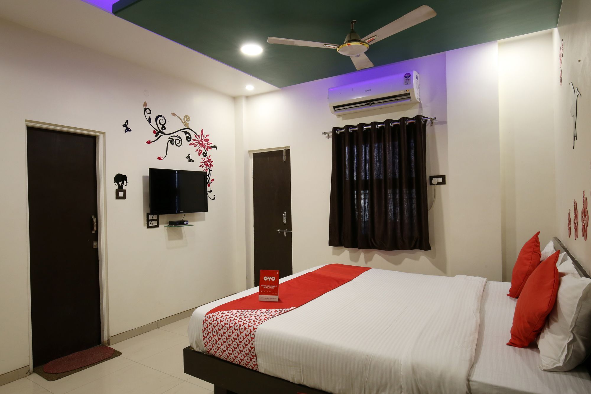 אאורנגבד Oyo 11548 Hotel Mrunal Palace מראה חיצוני תמונה