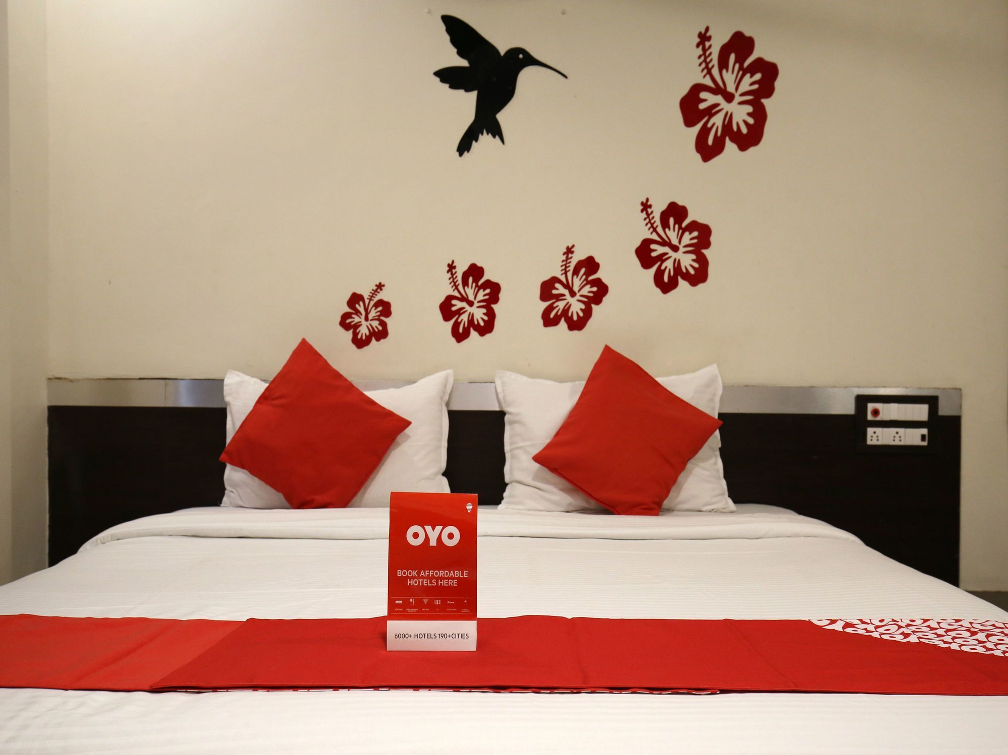 אאורנגבד Oyo 11548 Hotel Mrunal Palace מראה חיצוני תמונה
