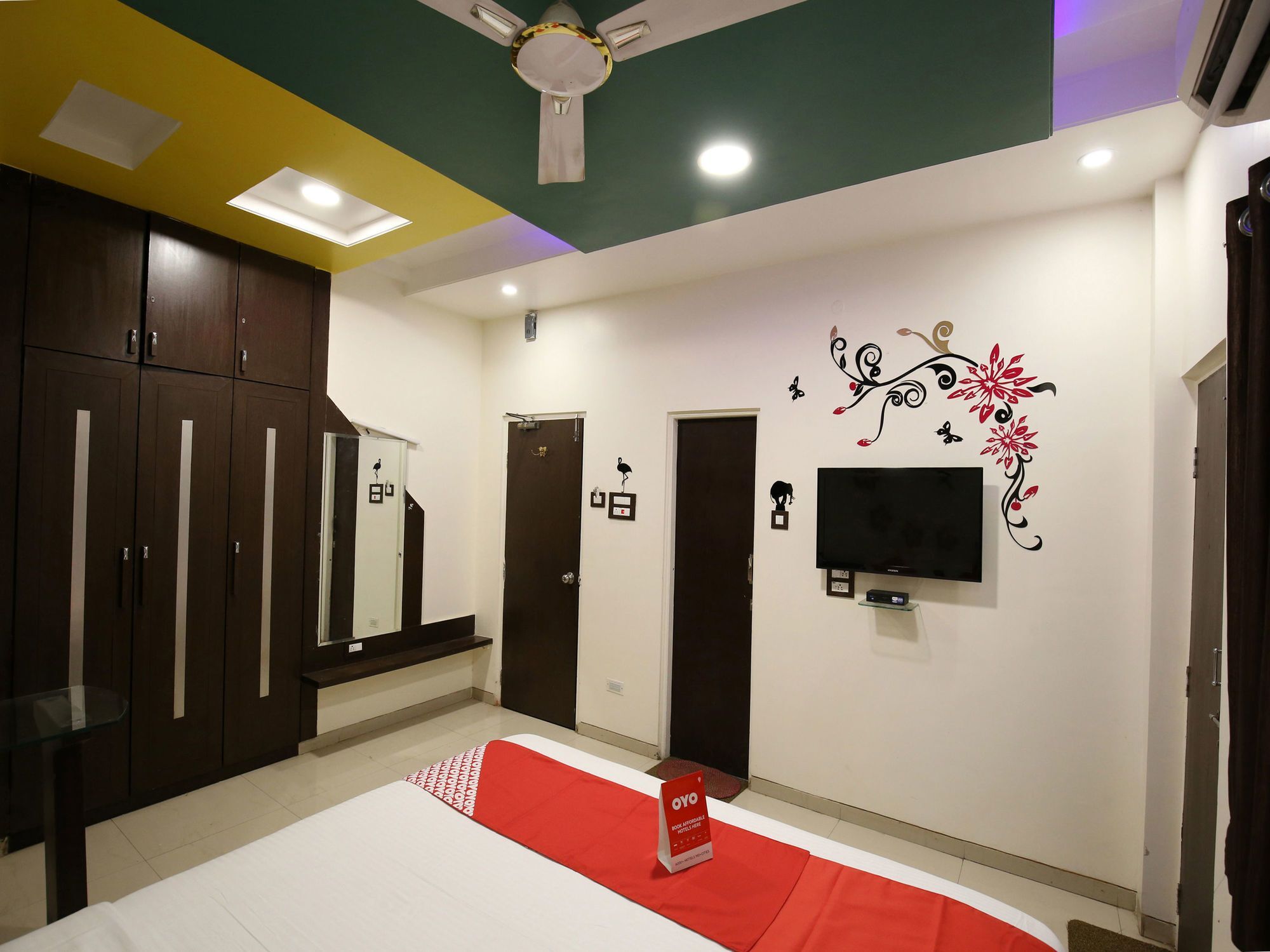 אאורנגבד Oyo 11548 Hotel Mrunal Palace מראה חיצוני תמונה