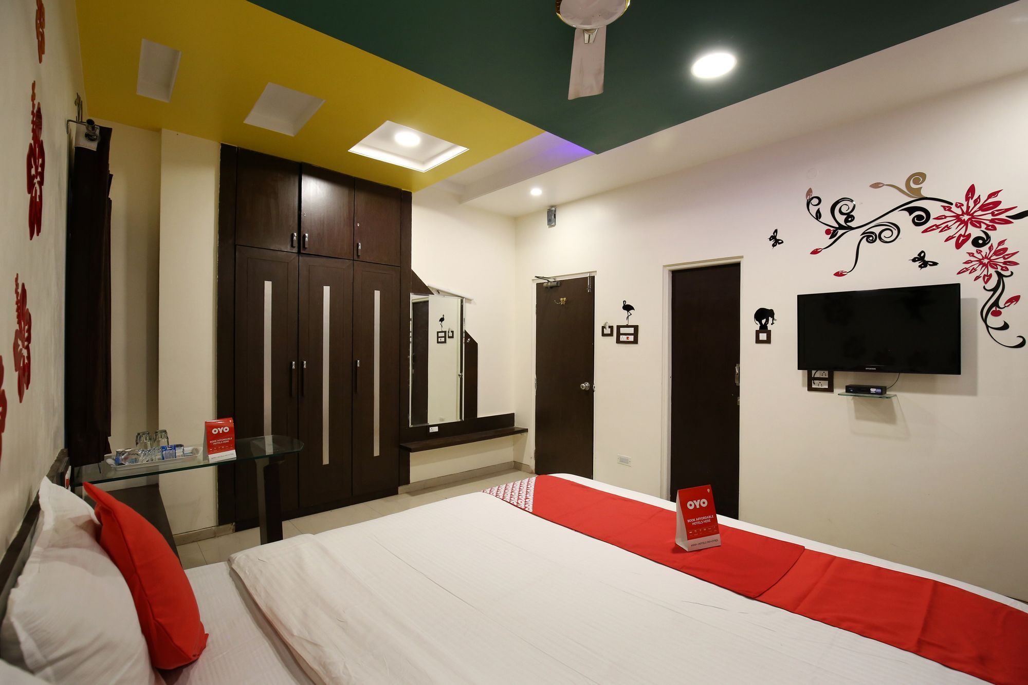 אאורנגבד Oyo 11548 Hotel Mrunal Palace מראה חיצוני תמונה